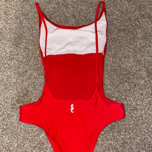 Red Sccop Back Pamela Sunny Suit - Picture 2 of 3